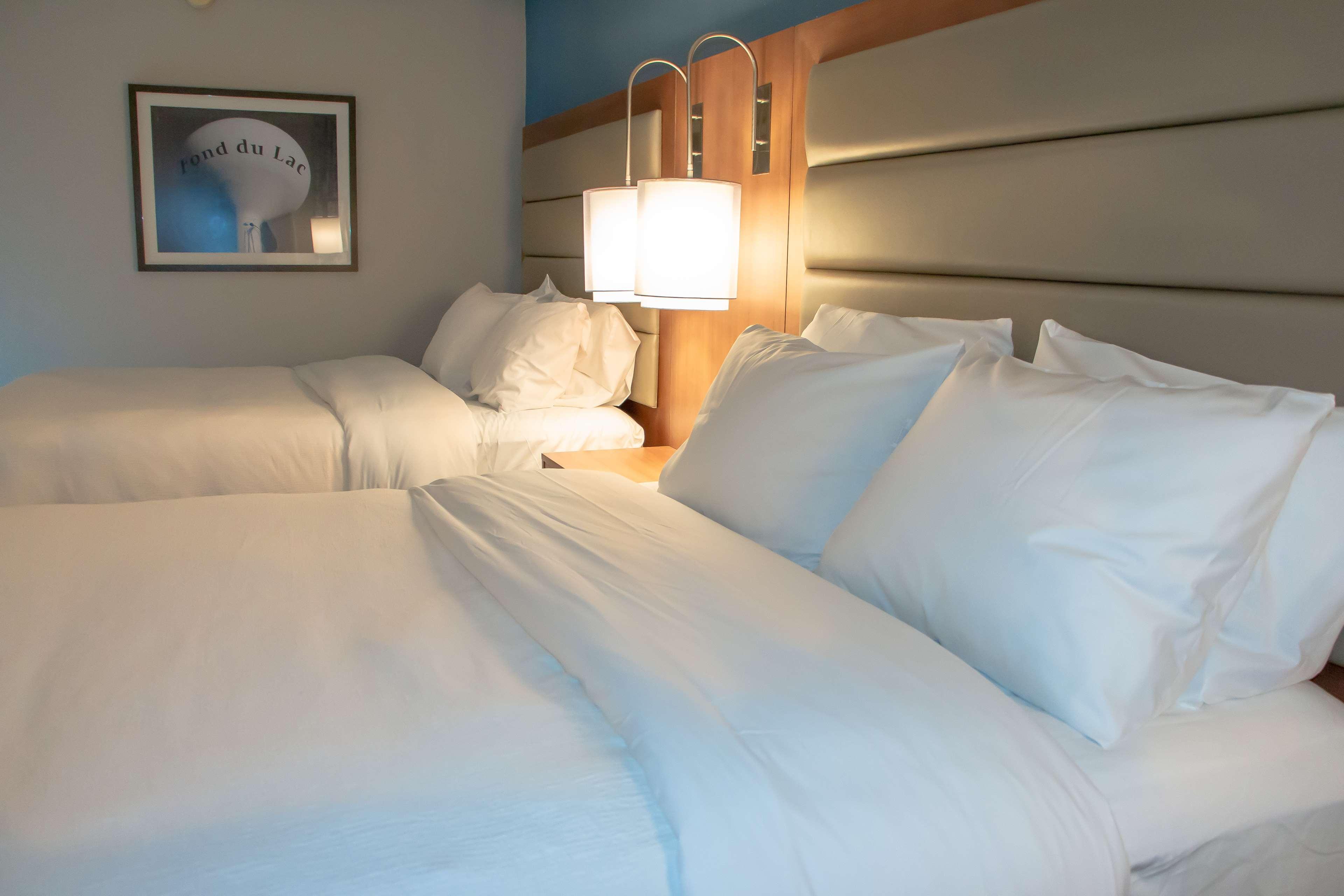 Radisson Hotel And Conference Center فوند دو لاك المظهر الخارجي الصورة